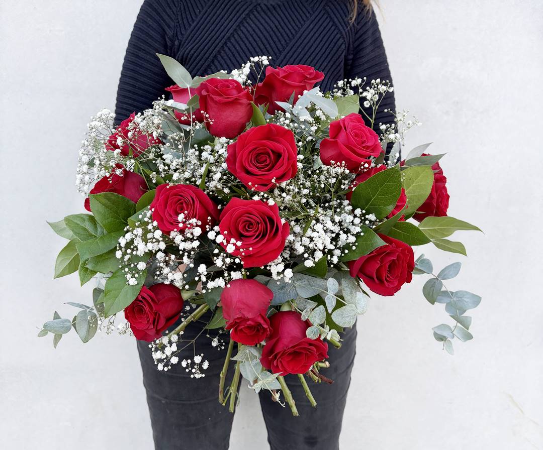 Smile with passion-24 rosas rojas