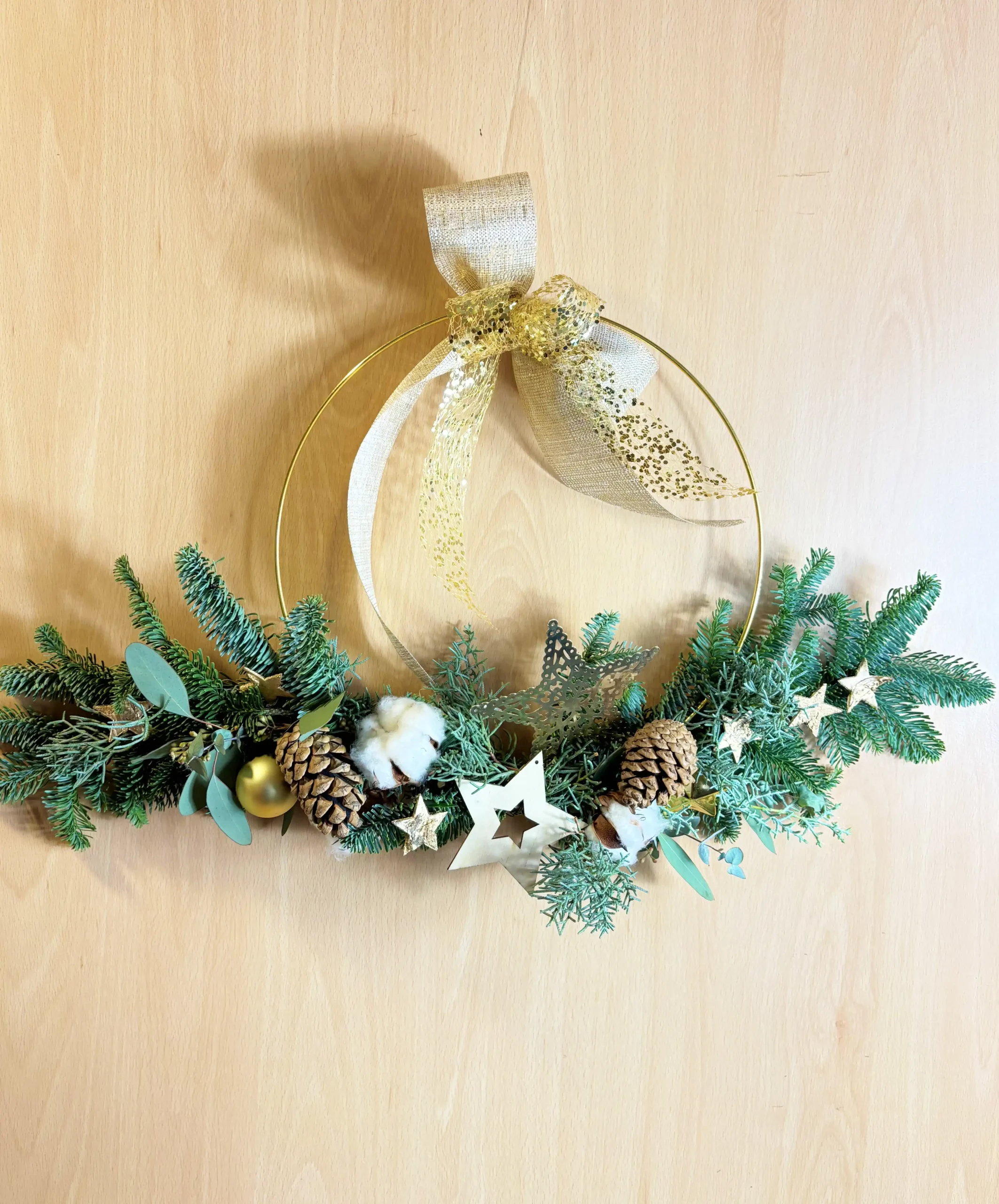 Corona Navideña Natural gold