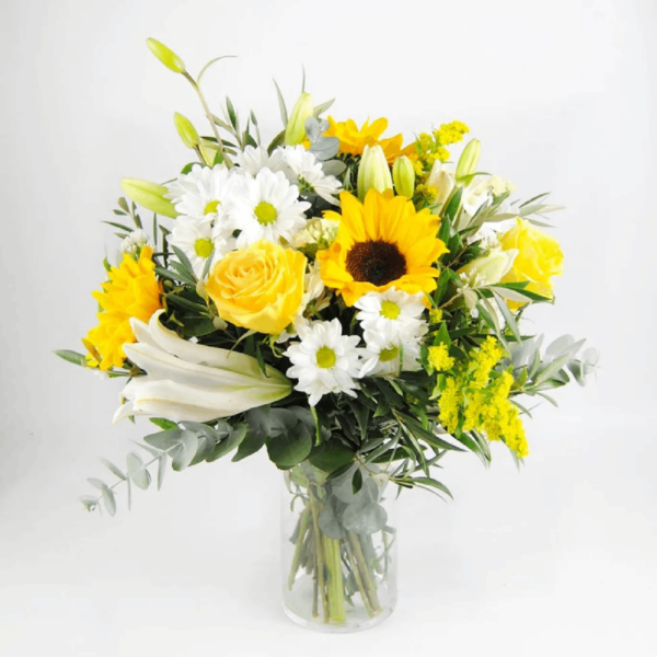 ramo flores rosas amarillas margaritas girasoles