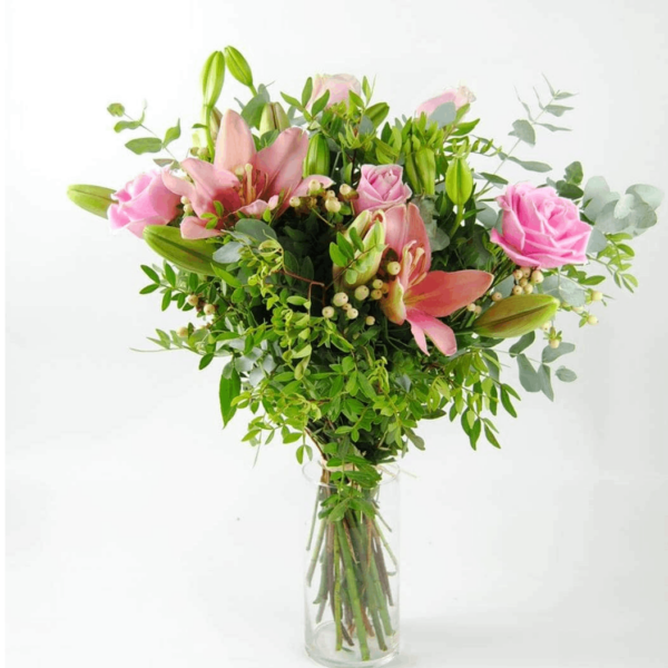 Regalar ramo de rosas con lilium y hipericum - Pinkfish